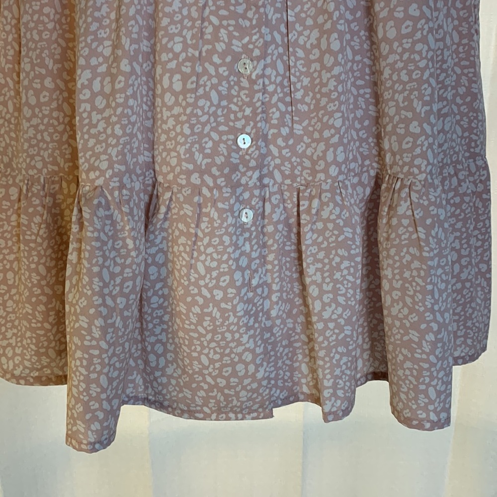 3/$20 JODIFL M Pink Layered Top - Picture 3 of 9